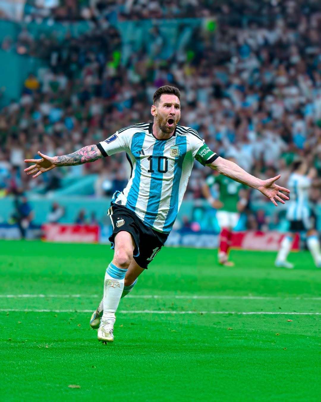 [NBA]詹姆斯前场抢断字母哥 强突上篮命中