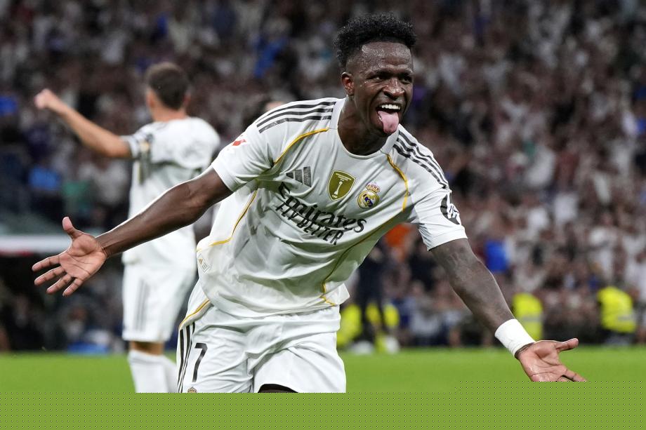 中超：上海海港3-2险胜深圳队